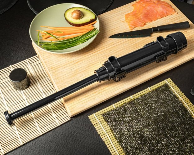 Deluxe Sushi Set