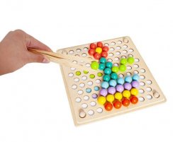 Wooden bead puzzle