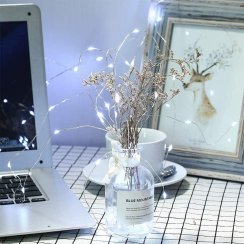 Vnitřní vánoční mikro řetěz 10 m 100 LED na baterie s časovačem - studená bílá