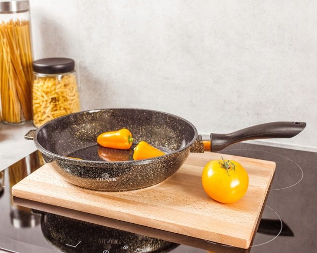 Set of marble pots and pans - 17pcs