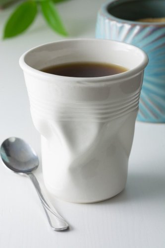 Crumpled mug - Porcelain joke