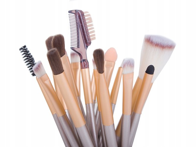 Sada štetcov na make-up – 24 kusov s elegantným puzdrom