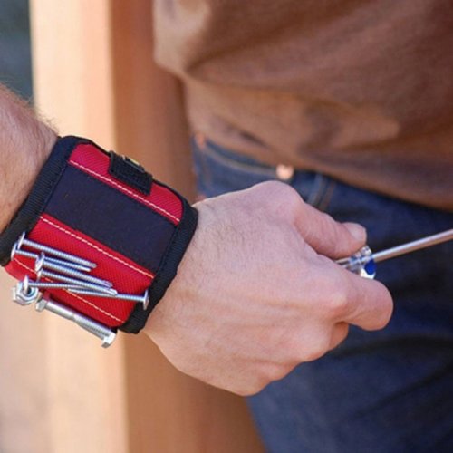 Magnetic bracelet for DIY