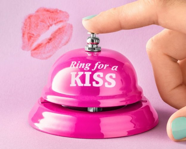 Stolní zvonek - Ring for a KISS