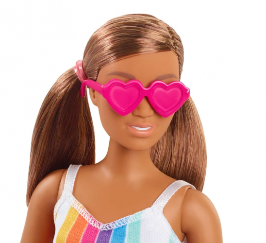 Brązowowłosa lalka Barbie Loves The Ocean Latina firmy Mattel