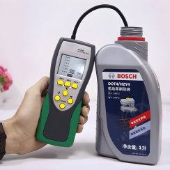 Digitální tester brzdové kapaliny LCD DOT 3, 4, 5 – univerzální měřič se sondou