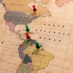 Korkowa mapa świata na ścianę – Old School L