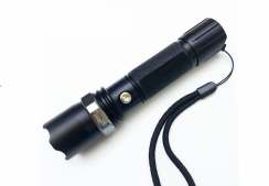 Handheld rechargeable metal flashlight LED SWAT ZOOM + accessories