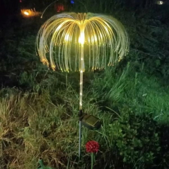 Solární lampa medúza teplá bílá